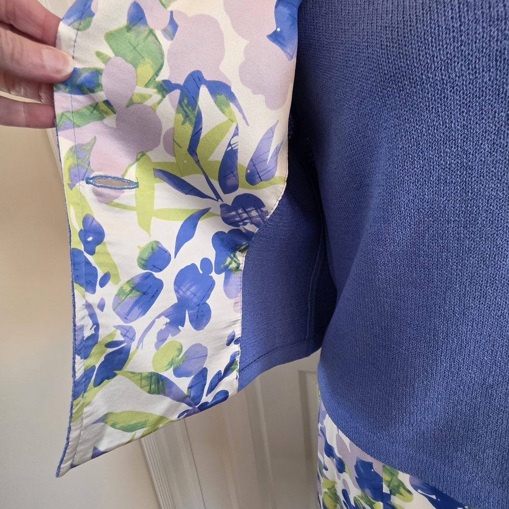 St John Santana Knit 3PC Suit Set Periwinkle Blazer/Shell/Silk Floral Skirt-SZ 6 - Picture 6 of 16